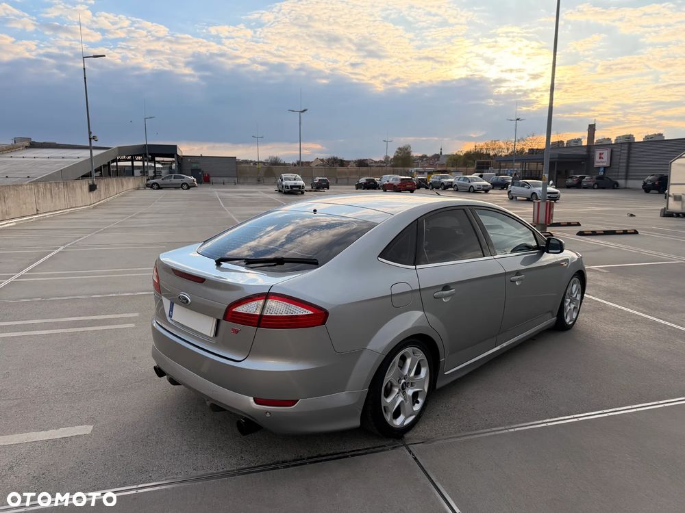 Ford Mondeo 2.5 Titanium S - 6