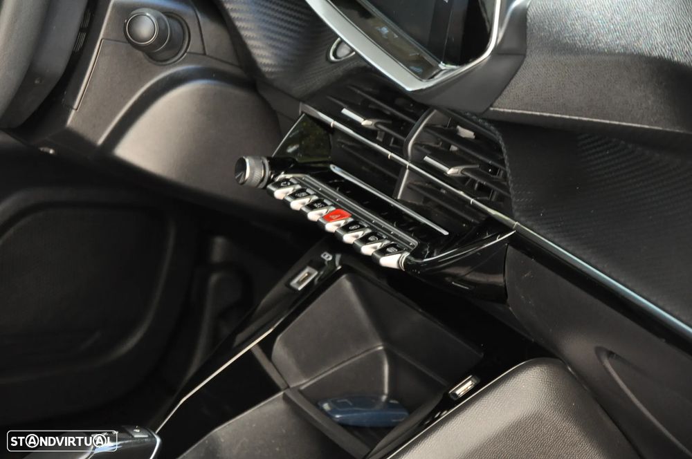 Peugeot e-2008 Style - 39