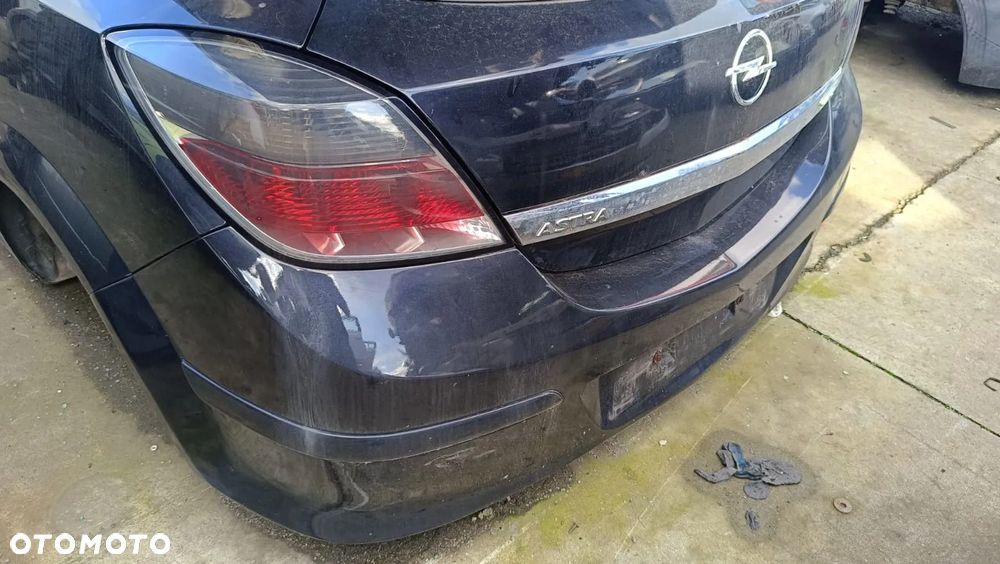 ZDERZAK TYŁ TYLNI TYLNY OPEL ASTRA H III Z20R GTC 3D - 2