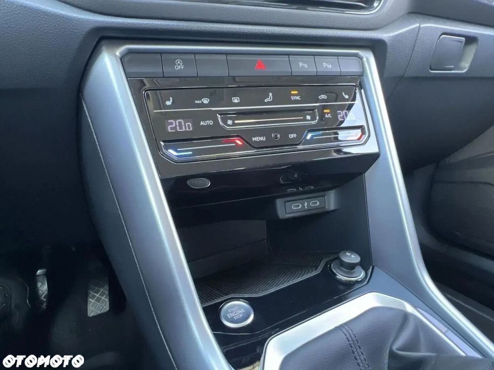 Volkswagen T-Roc 2024