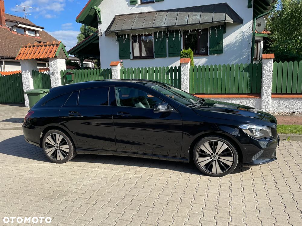 Mercedes-Benz CLA 200 7G-DCT UrbanStyle Edition - 6