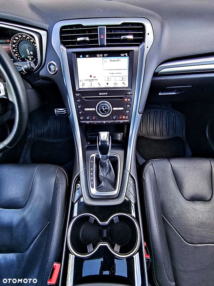 Ford Mondeo 2.0 TDCi PowerShift-Aut Allrad Titanium - 24