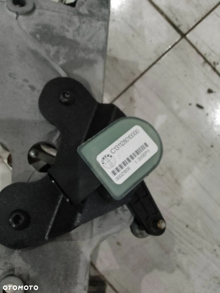 Pedał hamulca z czujnikiem Fisker Karma C131128010000 - 3