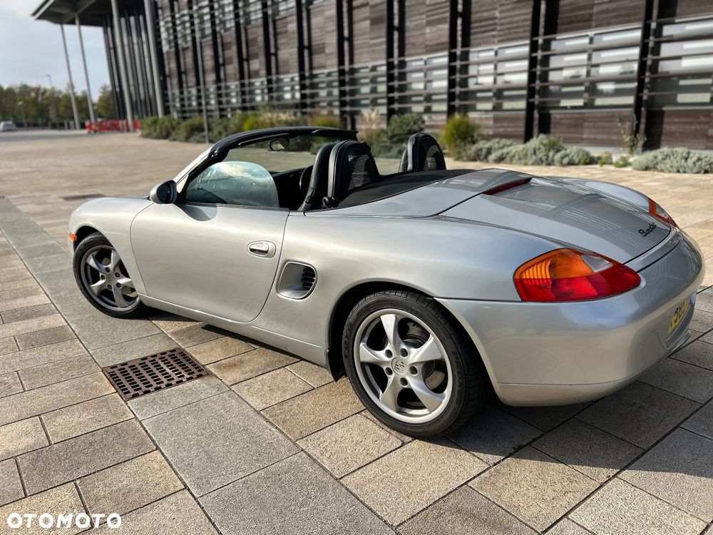 Porsche Boxster - 11