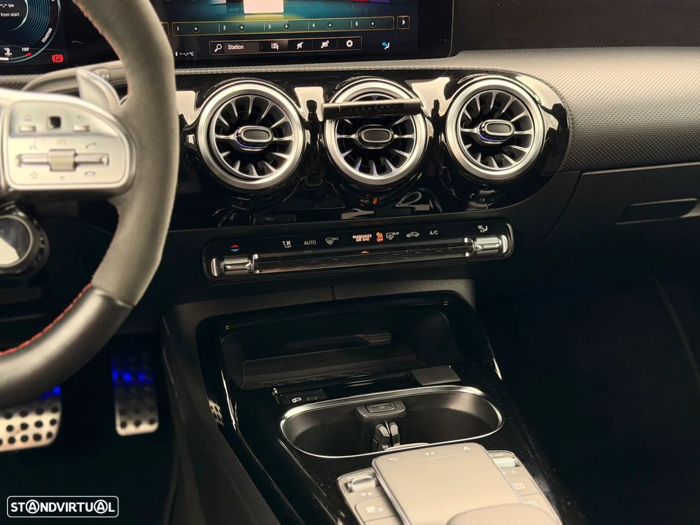 Mercedes-Benz CLA 45 AMG S 4Matic+ Speedshift 8G-D - 36