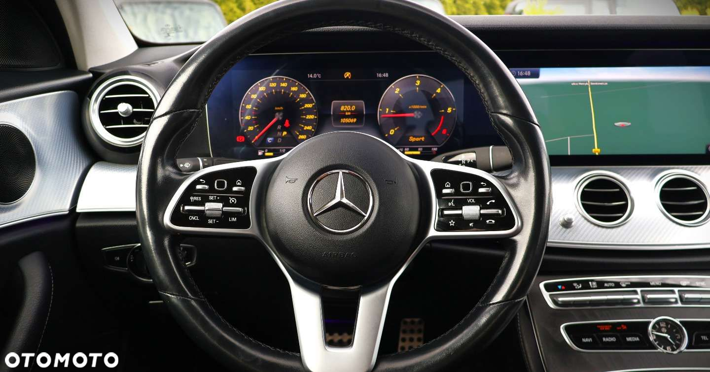 Mercedes-Benz Klasa E - 22