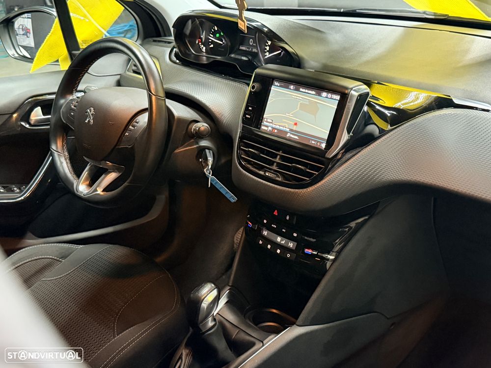 Peugeot 208 1.6 BlueHDi Allure - 22