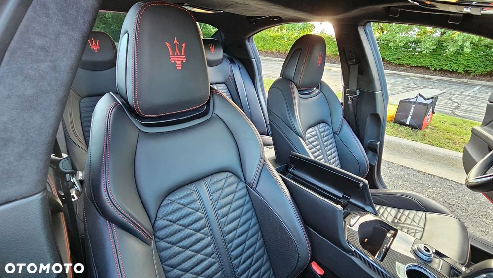 Maserati Ghibli - 24