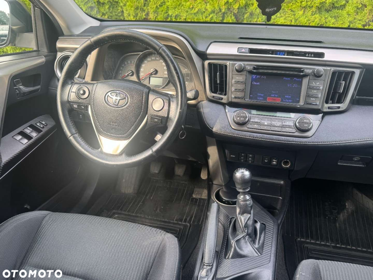 Toyota RAV4 - 7