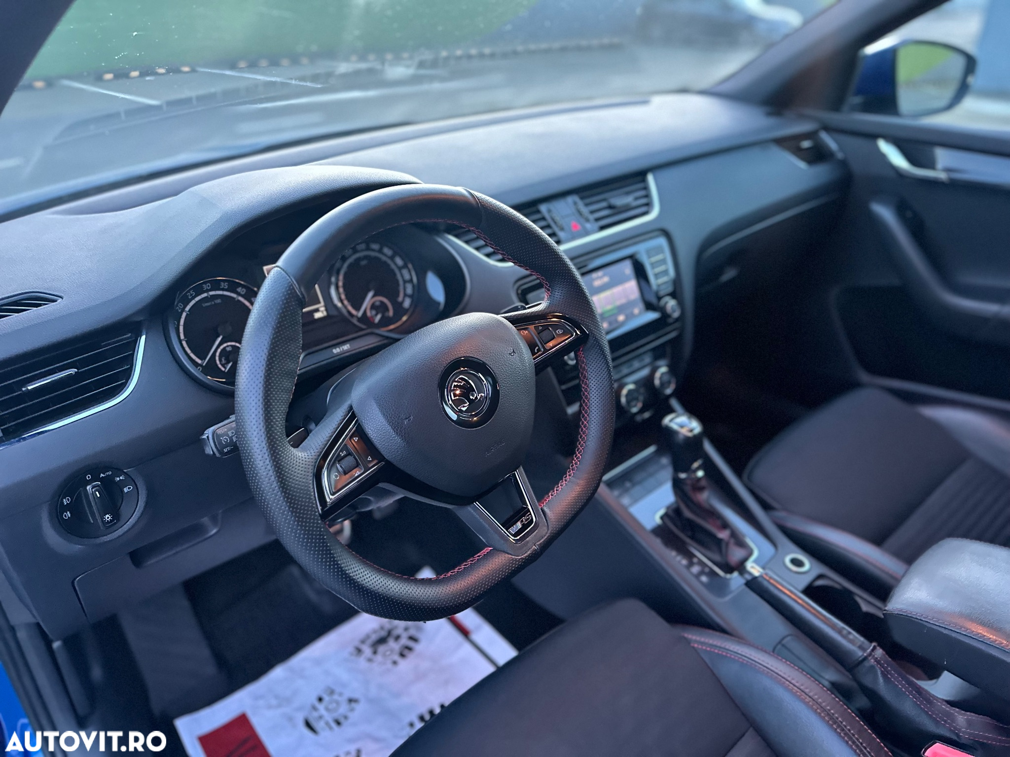 Skoda Octavia 2.0 TDI RS DSG - 23