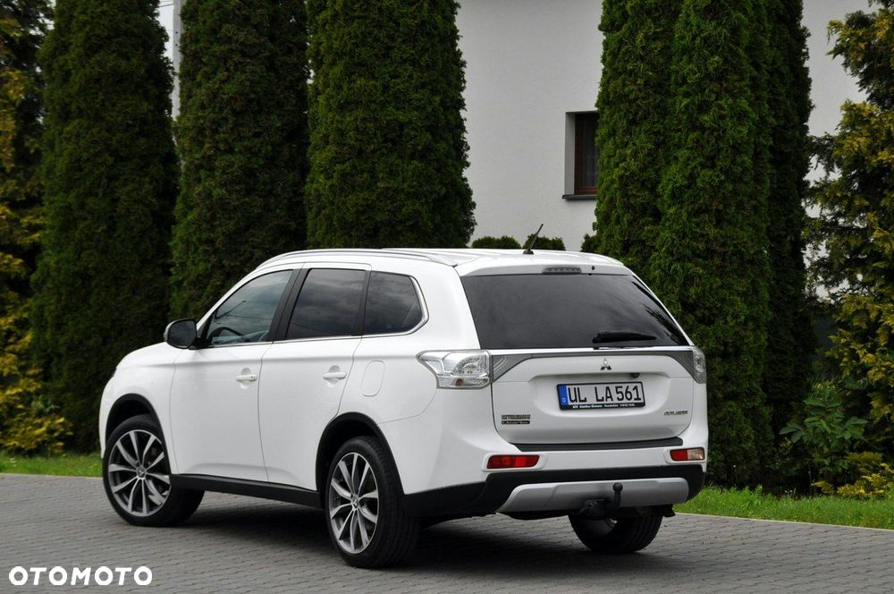 Mitsubishi Outlander - 14
