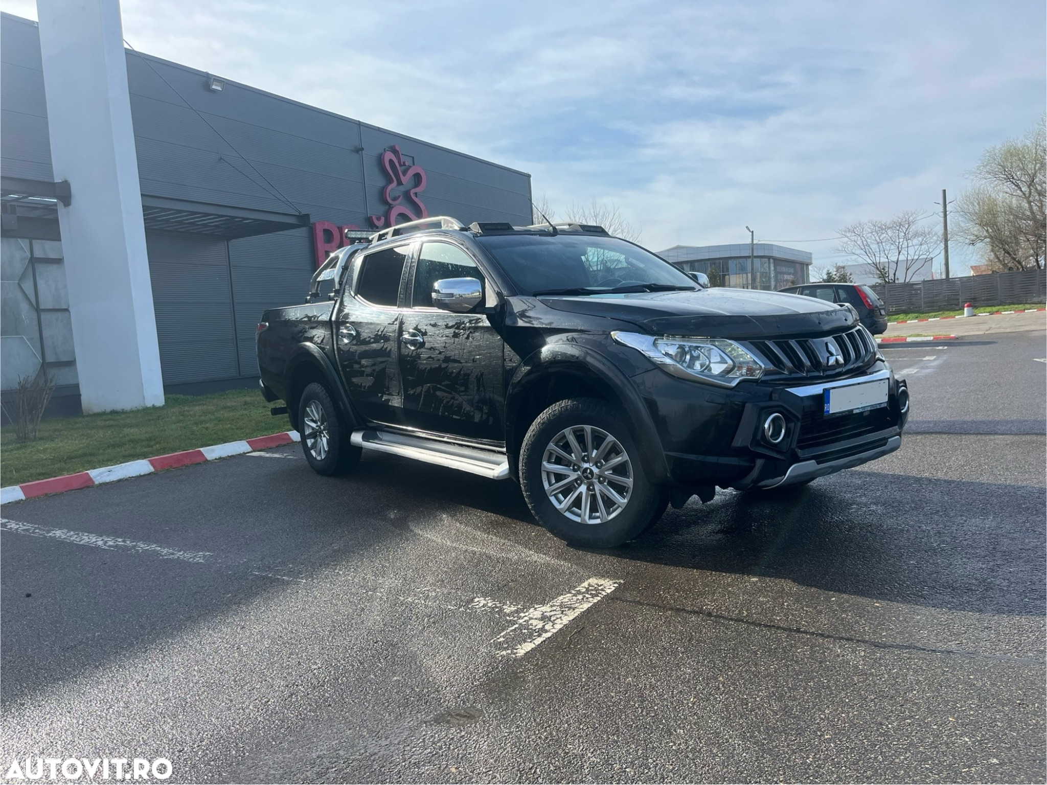 Mitsubishi L200 Double Cab 2.4 DI-D Intense Aut. - 2