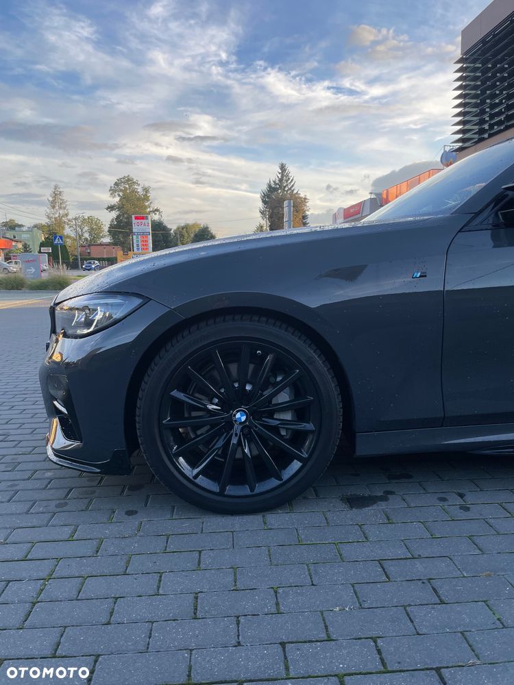 BMW Seria 3 330d xDrive M Sport sport - 9