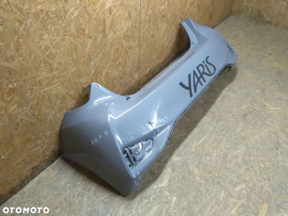 TOYOTA YARIS III LIFT 2017- zderzak tylny tył - 2