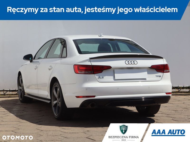 Audi A4 Limousine - 6