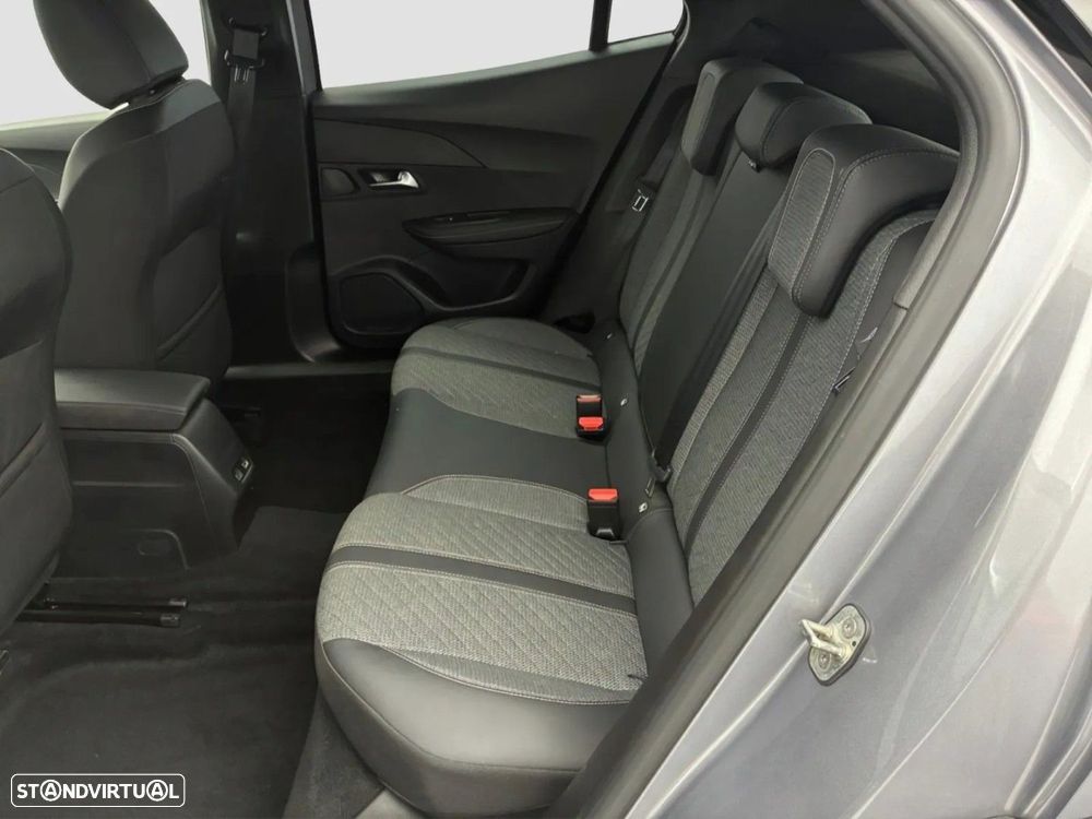 Peugeot 2008 PureTech 130 EAT8 Allure - 7