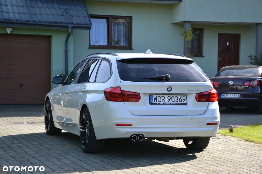 BMW Seria 3 320d Luxury Line Purity sport - 4