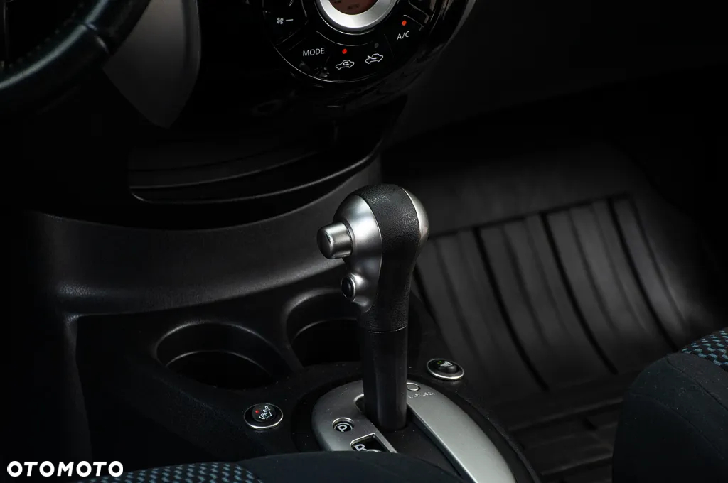 Nissan Note 1.2 DIG-S CVT tekna - 34