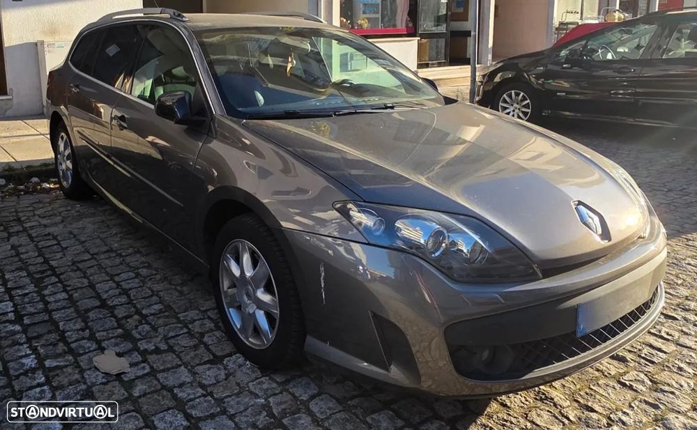 Renault Laguna Break 2.0 dCi Dynamique S — photo 4