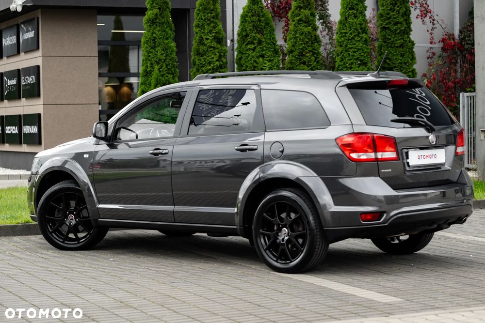 Fiat Freemont 2.0 Multijet Black Code AWD - 12