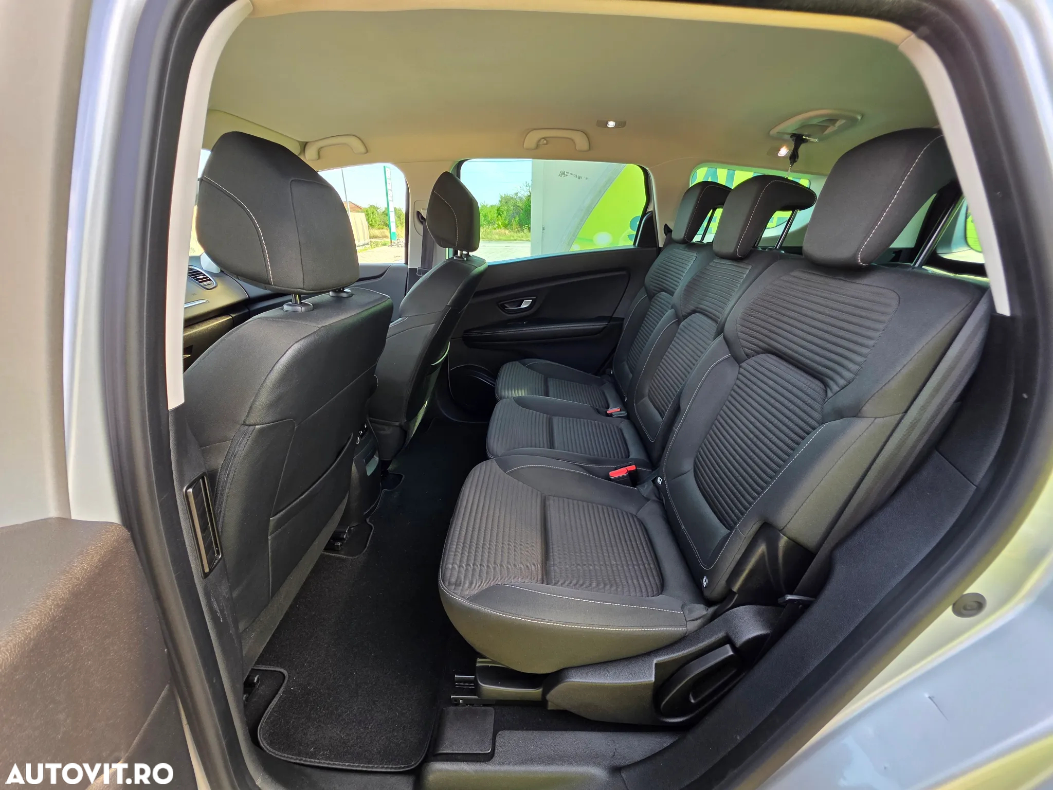 Renault Grand Scenic BLUE dCi 120 EDC BUSINESS EDITION - 18