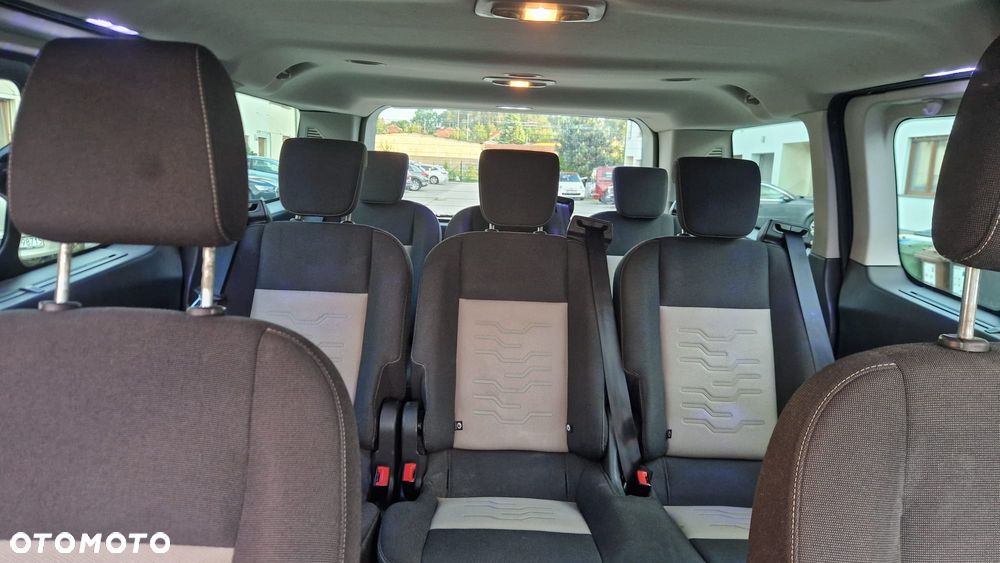 Ford Tourneo Custom - 7