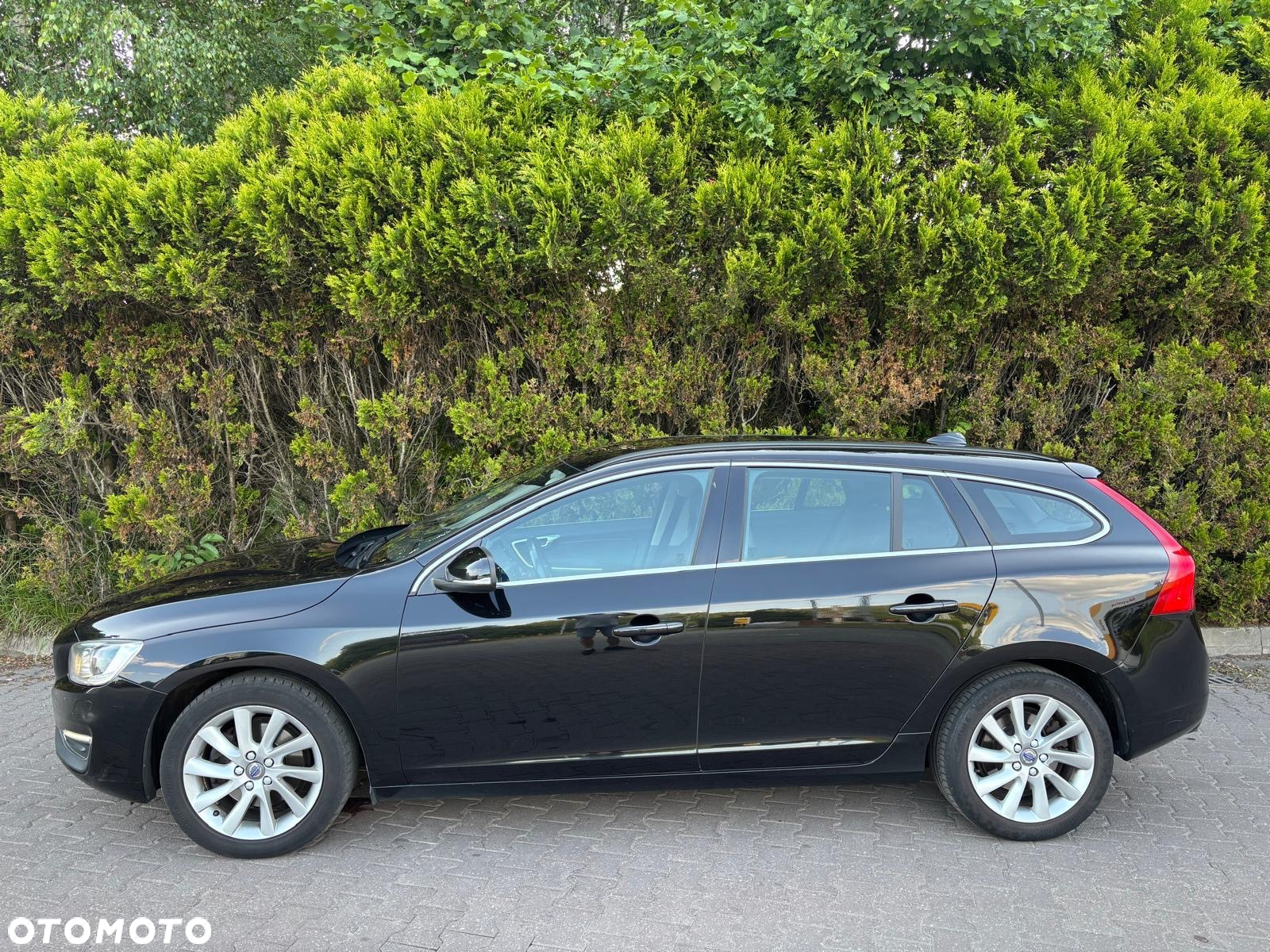Volvo V60 D4 Drive-E Dynamic Edition (Momentum) - 3
