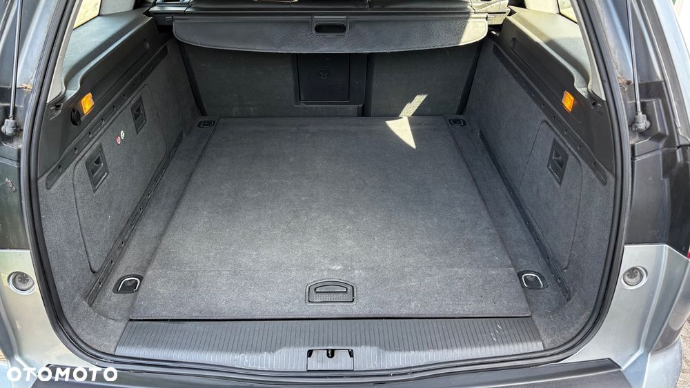 Opel Vectra 1.9 CDTI Cosmo - 9