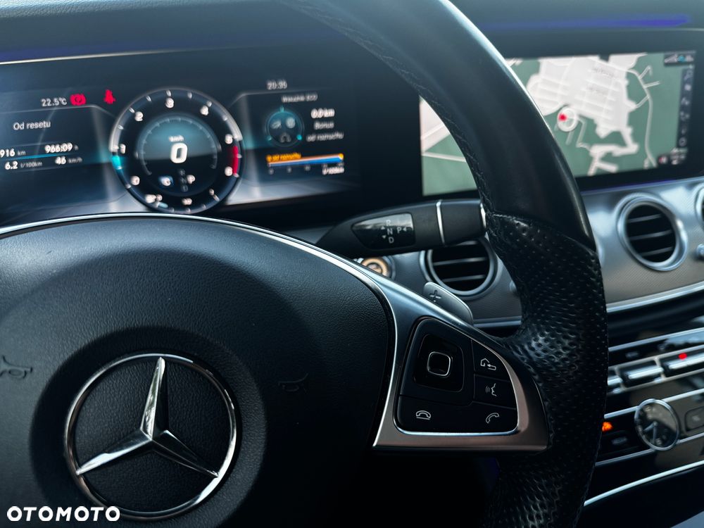 Mercedes-Benz Klasa E 220 d 4-Matic 9G-TRONIC - 27