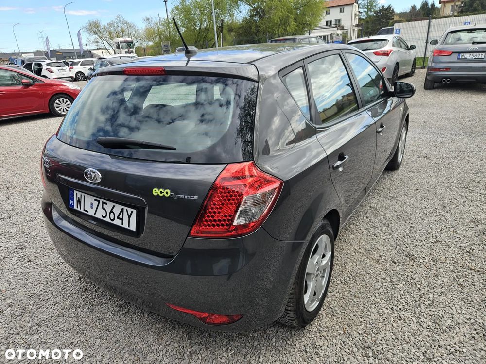 Kia Ceed 1.4 CVVT Spirit - 16