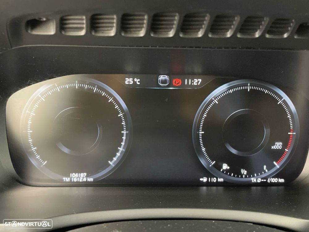 Volvo XC 90 2.0 D4 Inscription — fotografia 9