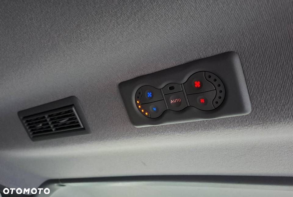 Renault Trafic - 9