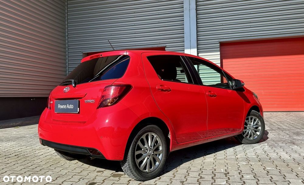 Toyota Yaris 1.33 Premium EU6 - 12