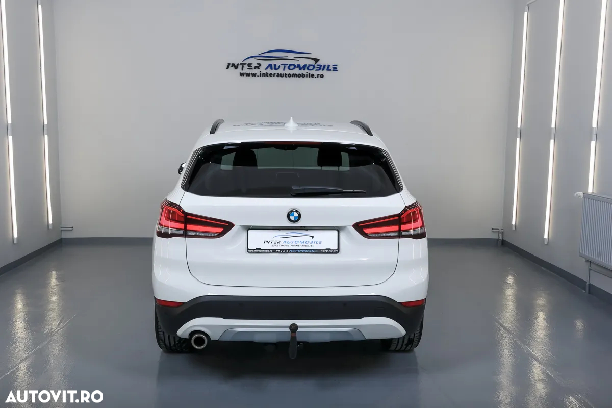 BMW X1 sDrive18i Aut. xLine - 12