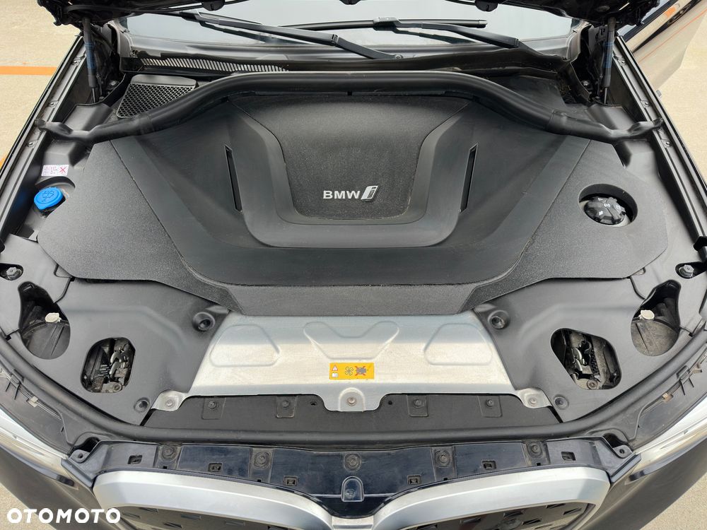 BMW iX3 - 37
