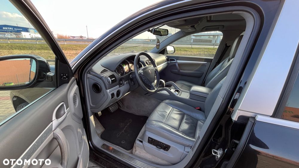 Porsche Cayenne S Tiptronic - 8