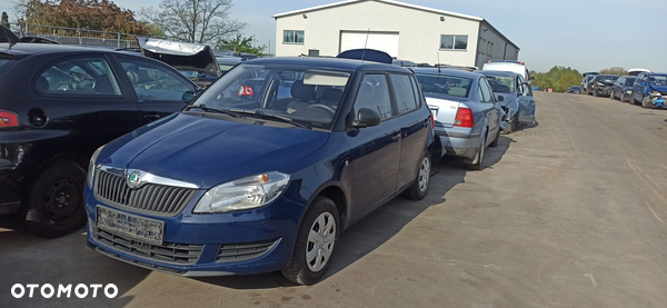 Skoda Fabia 2 II lift kod lakieru 4711 Silnik 1,2 6v ozn. CHFA skrzynia biegów  ozn. LNR części