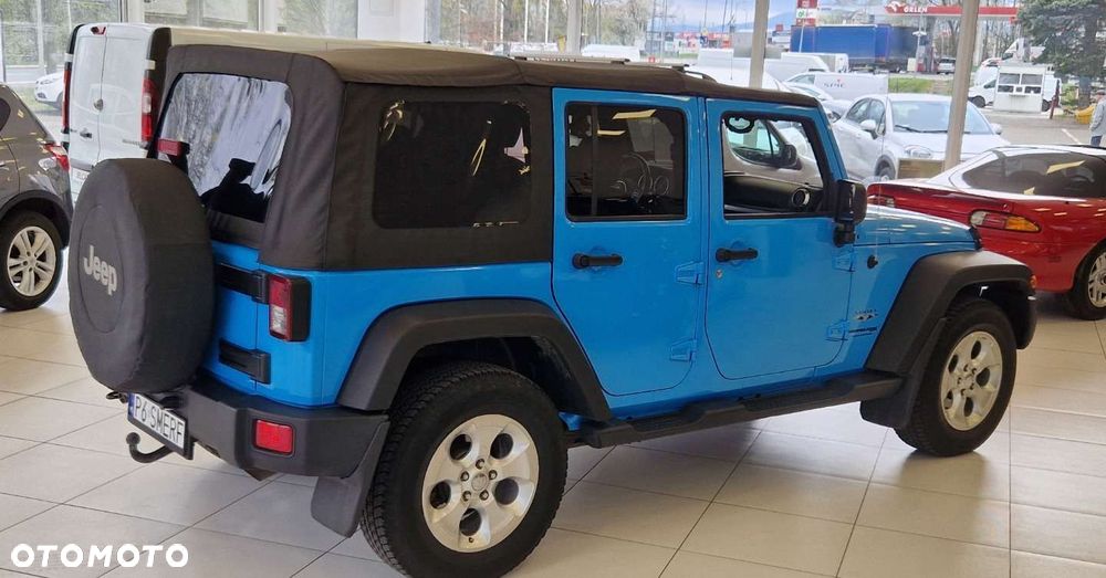 Jeep Wrangler - 11