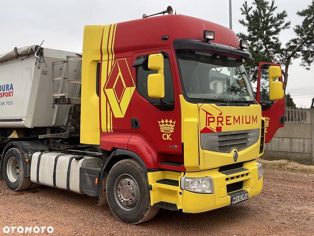 Renault Premium