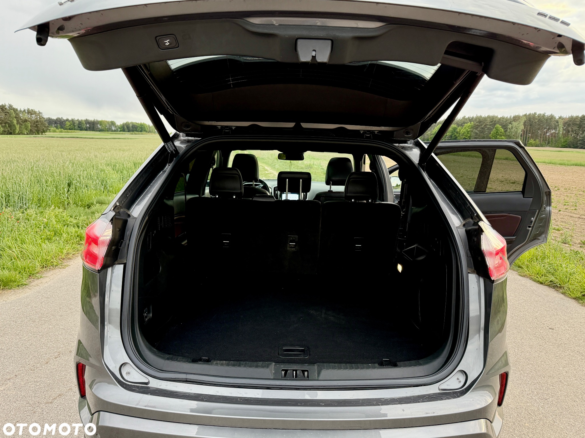 Ford Edge - 11