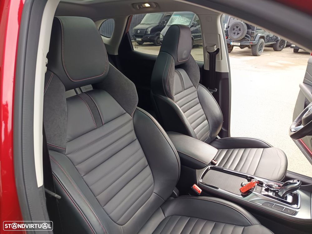 MG EHS 1.5 T-GDI Plug-in Hybrid Luxury - 40