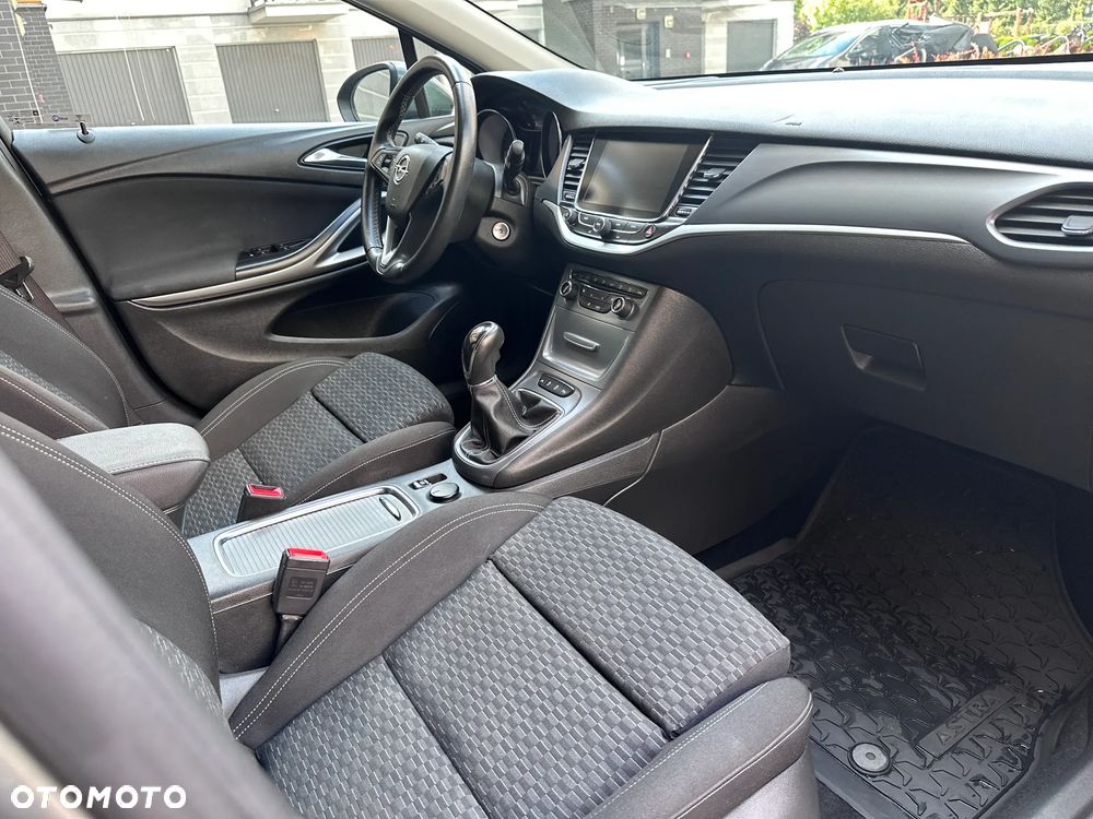 Opel Astra 1.6 CDTI Enjoy S&S - 9