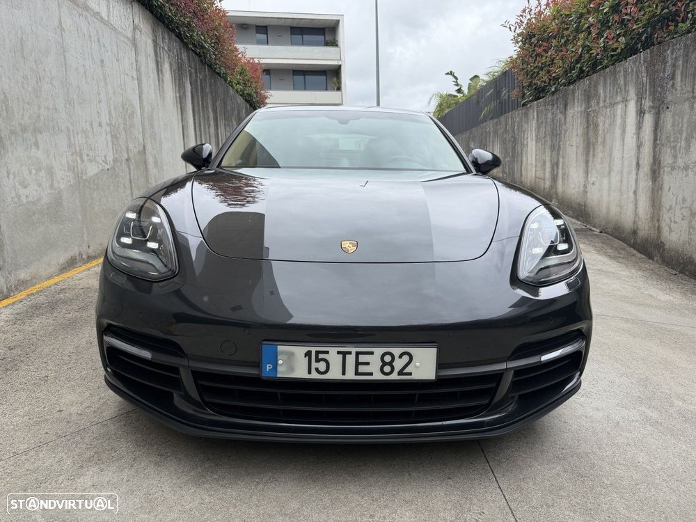 Porsche Panamera 4 E-Hybrid Platinum Edition - 7
