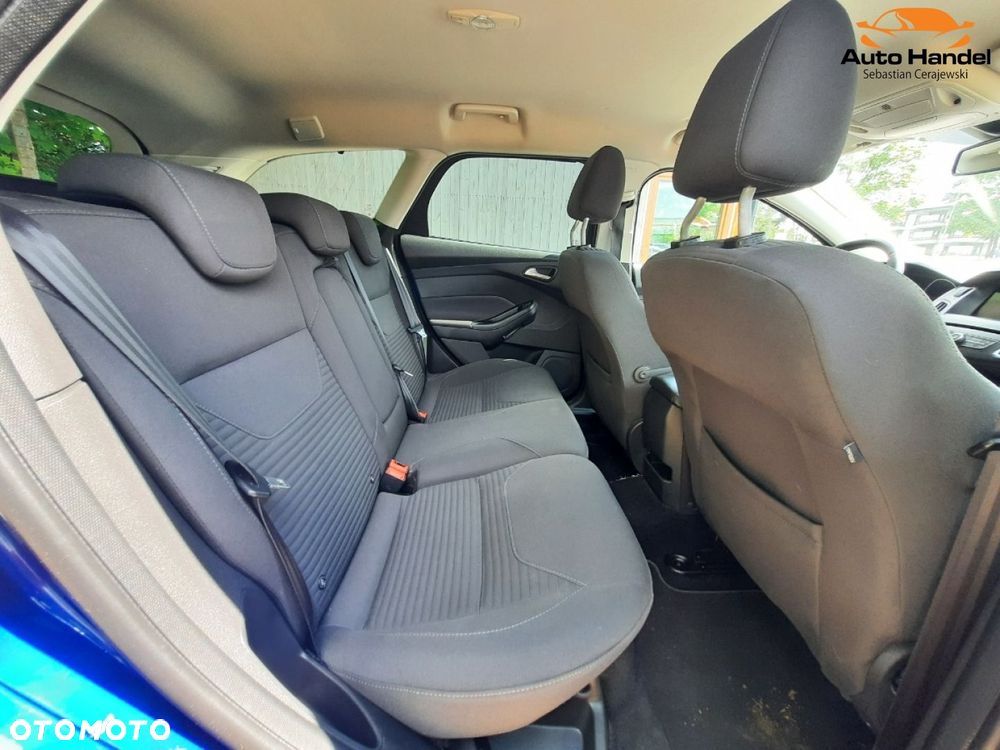 Ford Focus 1.5 EcoBlue Start-Stopp-System TITANIUM - 38
