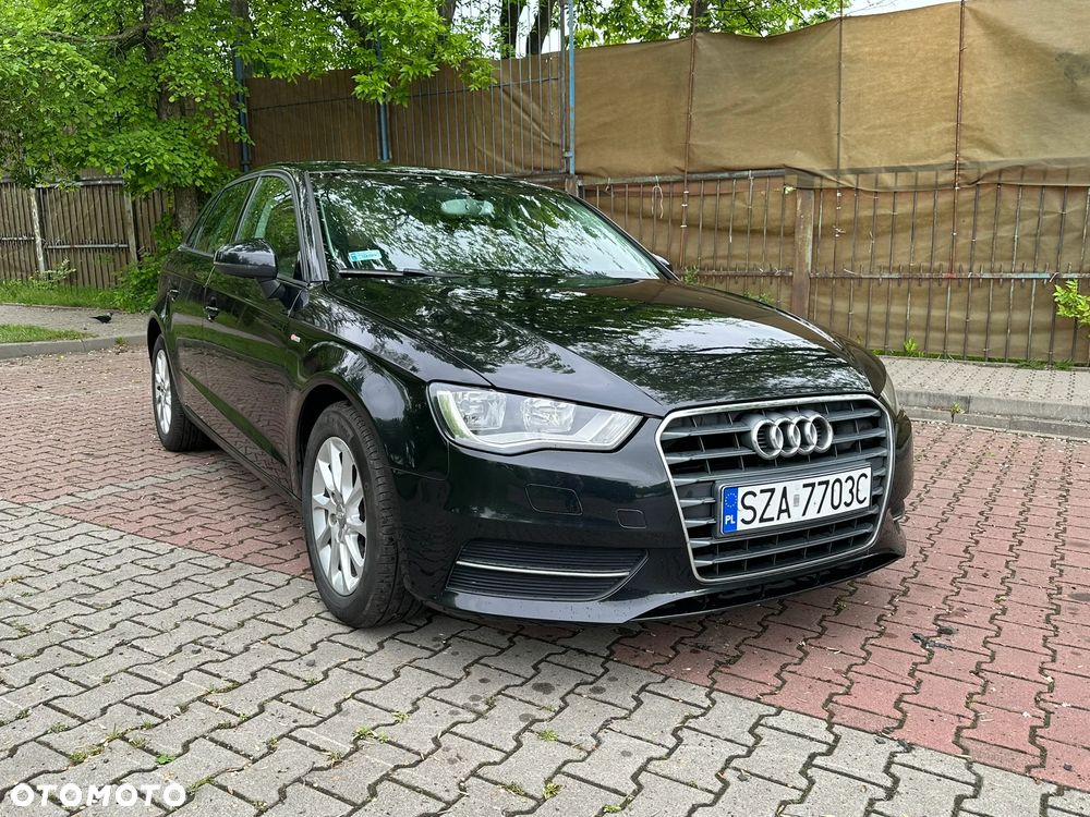 Audi A3 Sportback 1.6 TDI Attraction - 2