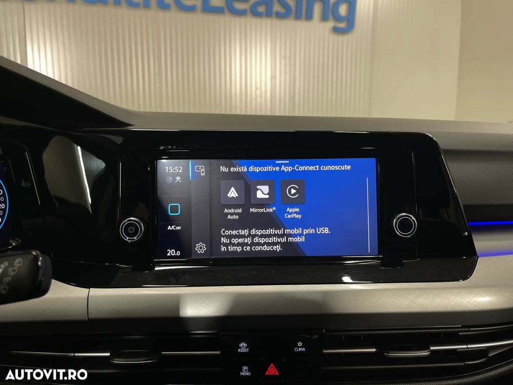 Volkswagen Golf 1.5 TSI ACT Life - 15