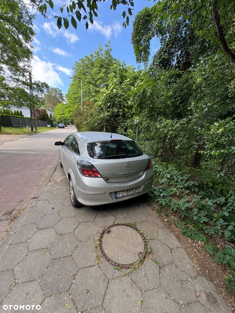 Opel Astra 1.8 Sport - 4