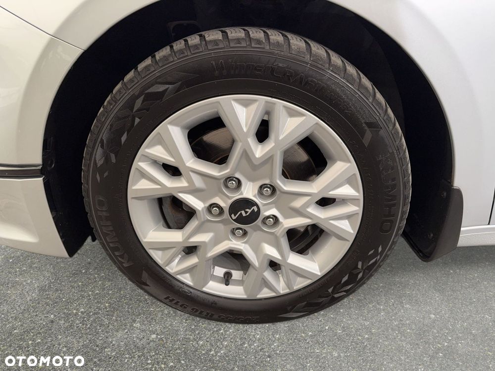 Kia Ceed - 11