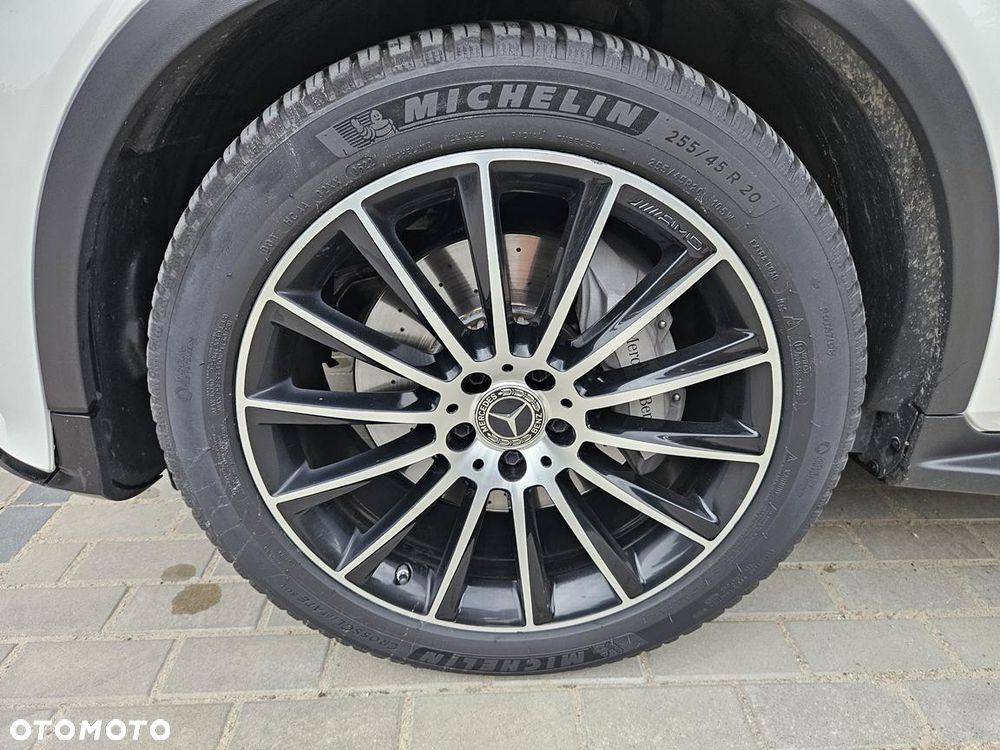 Mercedes-Benz GLC 250 4-Matic - 24