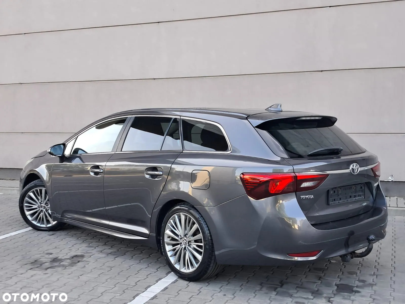Toyota Avensis Combi 1.8 Business Edition - 20